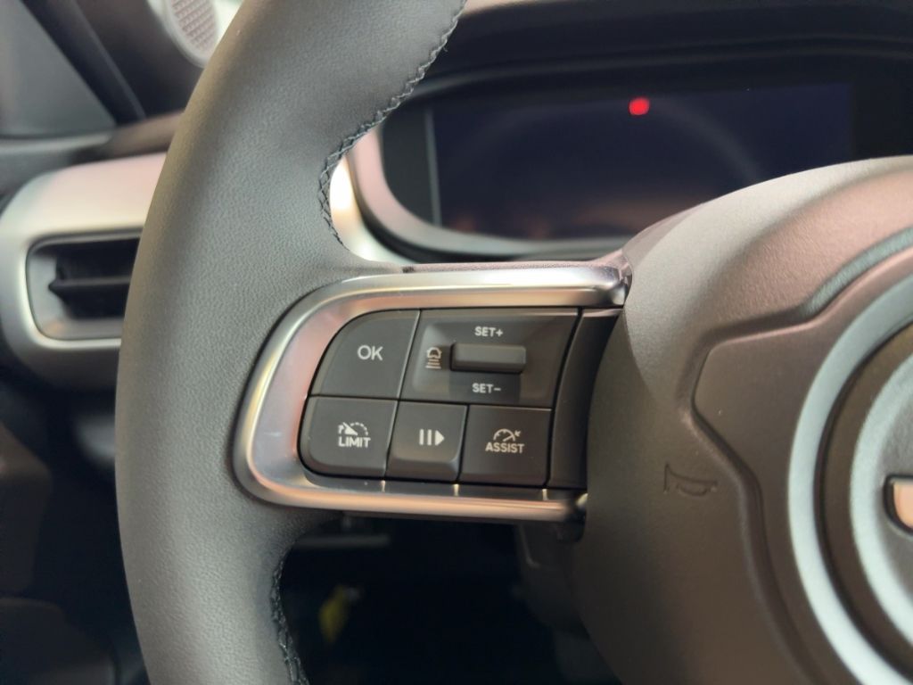 Fahrzeugabbildung Jeep Avenger Altitude Electric NAVI ALLWETTER WINTER