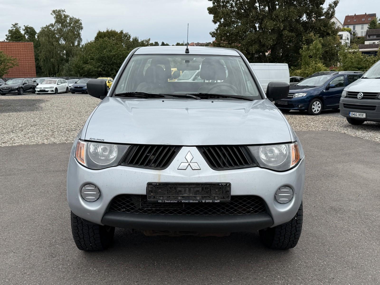 Mitsubishi L200 2.5D Invite ClubCab 4WD AHK Klima Tüv 08.27