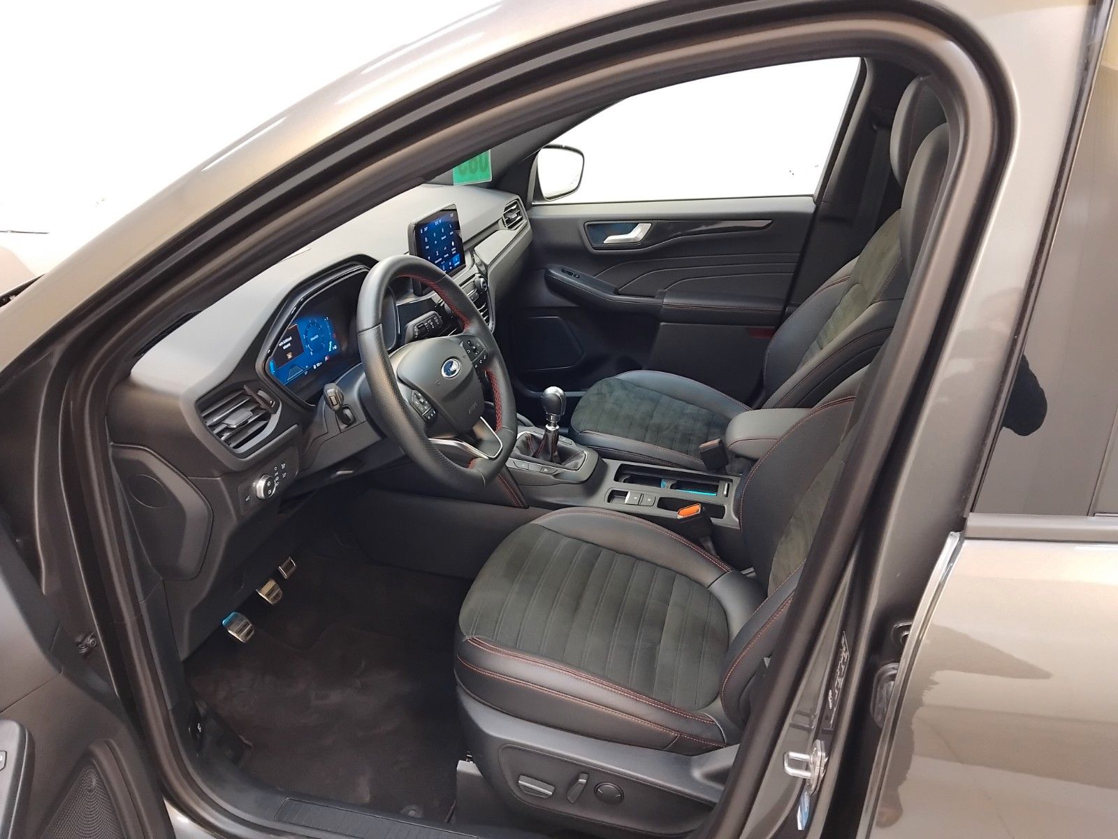 Ford Kuga (07/2021, Benzin)