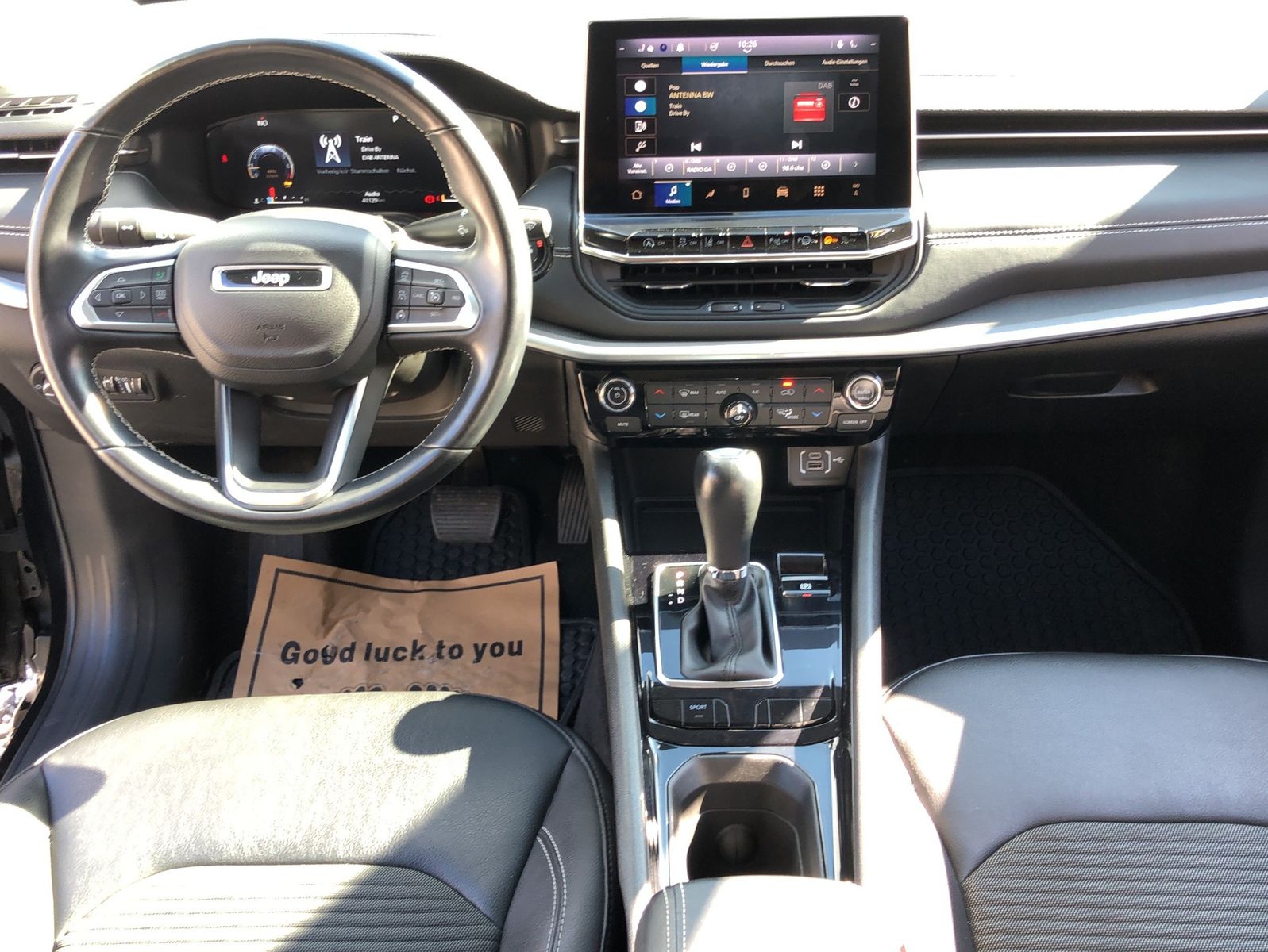 Fahrzeugabbildung Jeep Compass Limited FWD