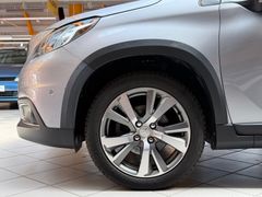 PEUGEOT 2008 Allure|SHZ|PDC|Kamera|Navi|Klima|Panorama