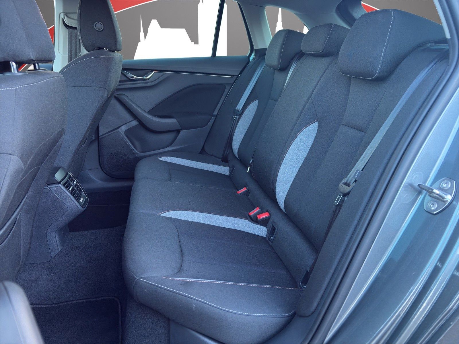 Fahrzeugabbildung SKODA Scala 1.0 TSI 85kW DSG Selection