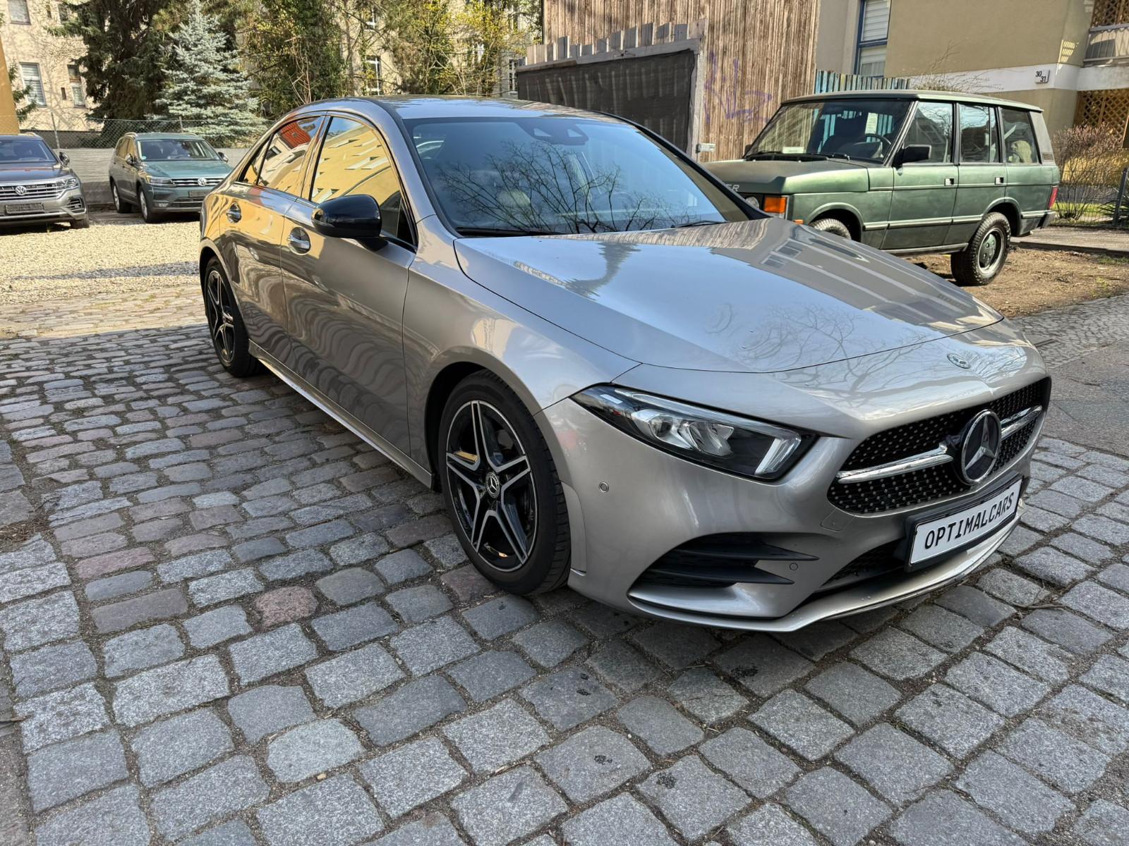 Mercedes-Benz A 180 AMG Line Limousine Automatik