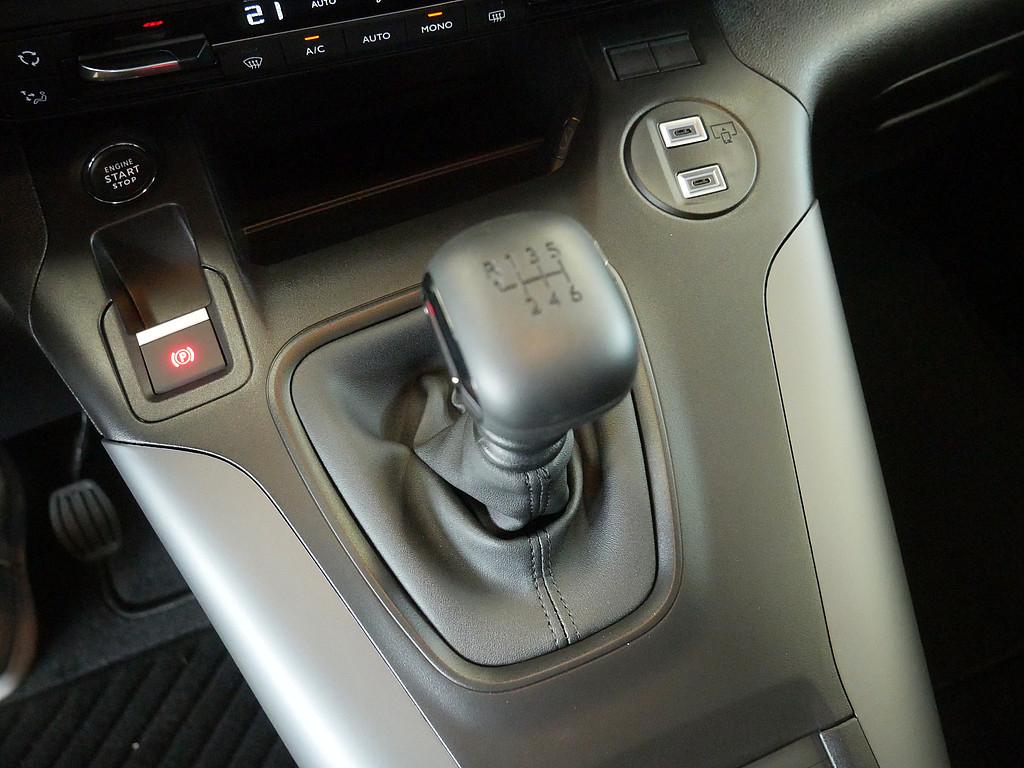 Citroën Berlingo M BlueHDi 130 Max SHZ NAVI AHK LED PANO