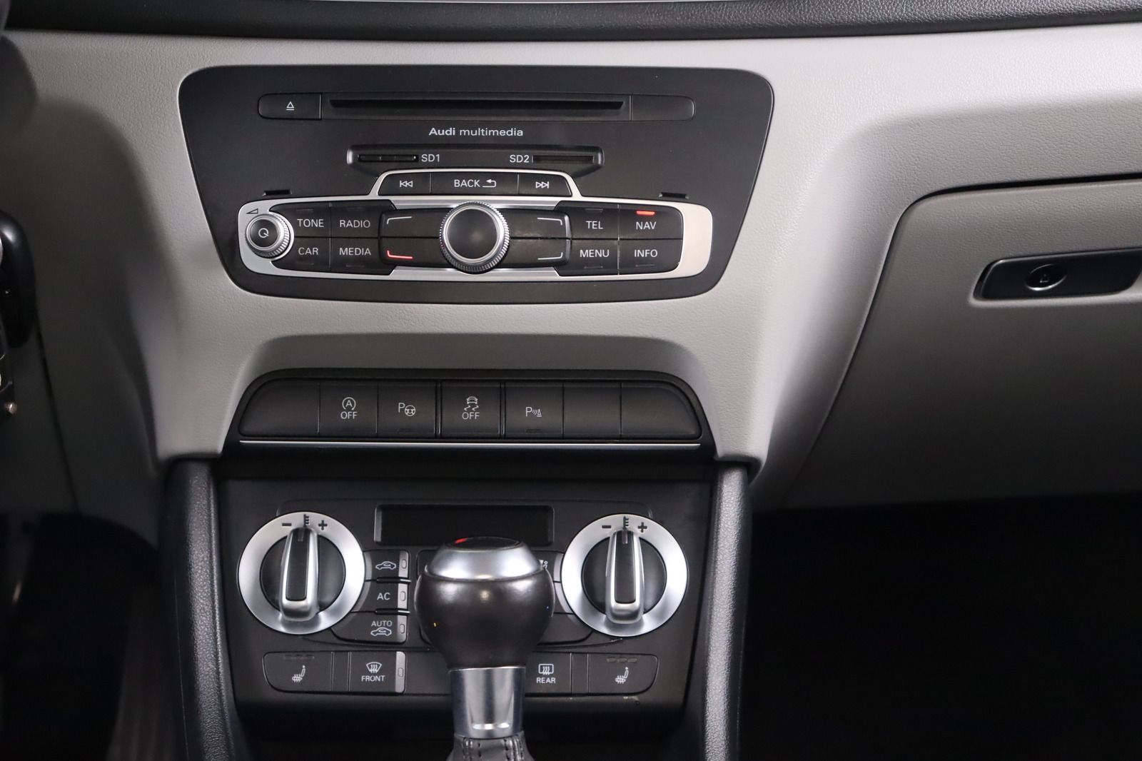 Fahrzeugabbildung Audi Q3 2.0 TFSI S tronic quattro * Standhzg. *
