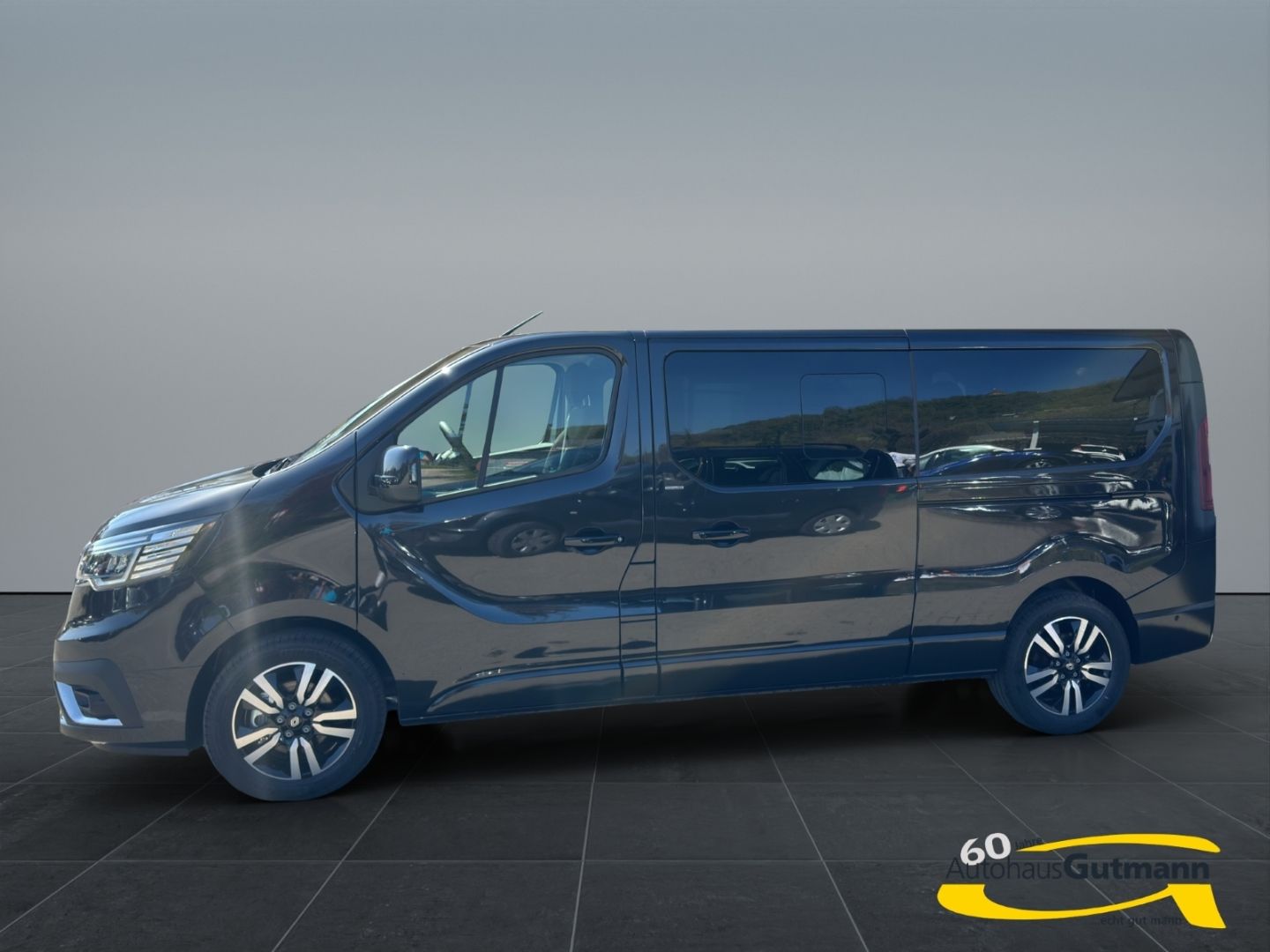 Fahrzeugabbildung Renault Trafic Combi L2H1 SpaceClass 2.0 dCi 170 EDC 8-S
