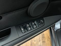 BMW 320d CABRIO M PAKET / NUR 102.tKM / GARANTIE / BMW 320d CABRIO M PAKET / NUR 102.tKM / GARANTIE /