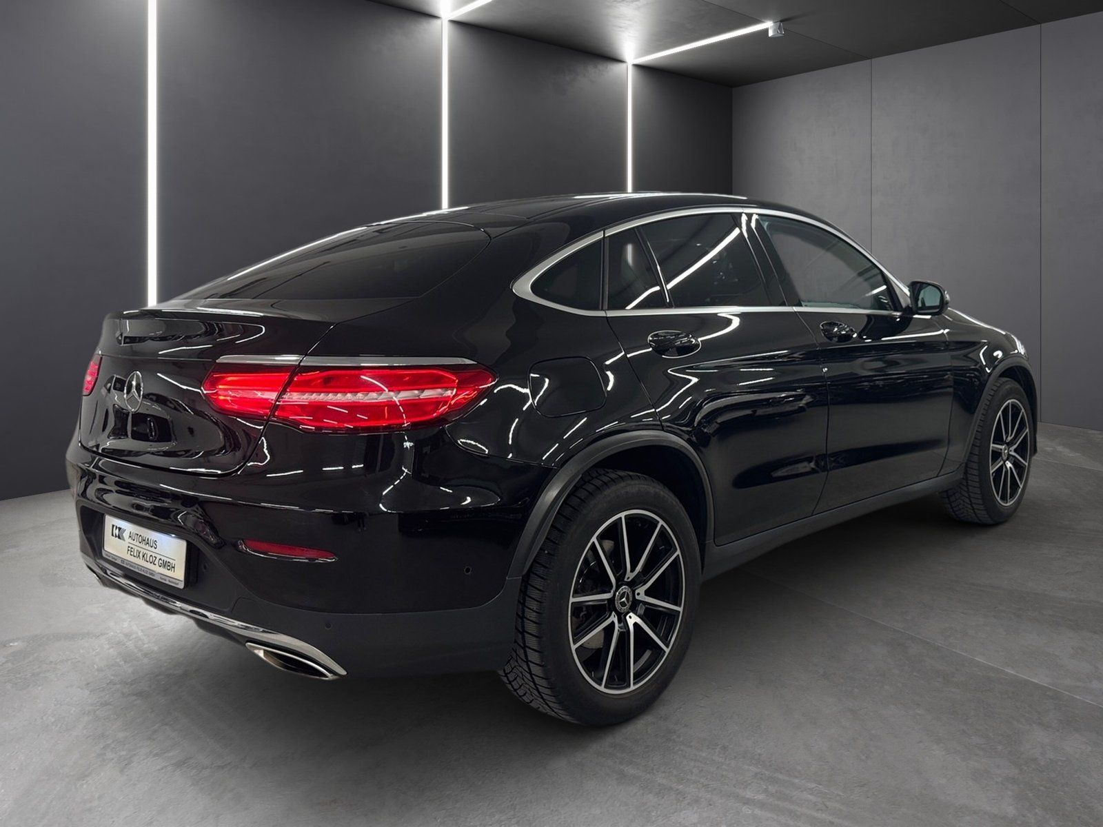 Fahrzeugabbildung Mercedes-Benz GLC 250 4M AMG*Distronic*LED*Comand*AHK*360*Totw