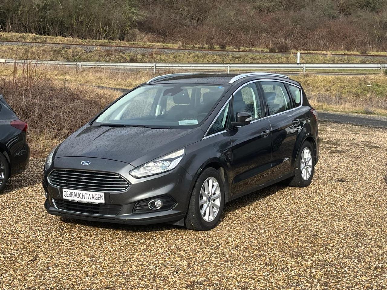 Ford S-MAX Titanium