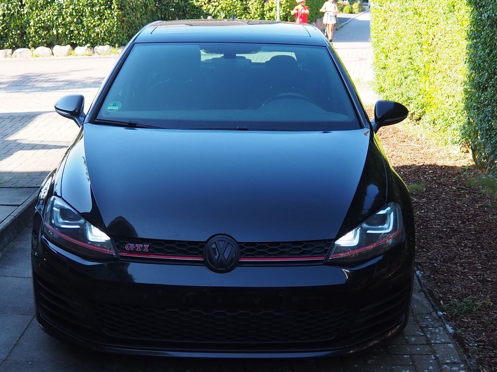 Image of Volkswagen Golf