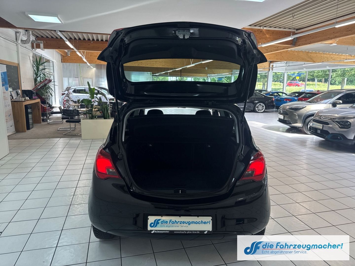 Fahrzeugabbildung Opel Corsa E Active Apple CarPlay Android Auto SHZ Le