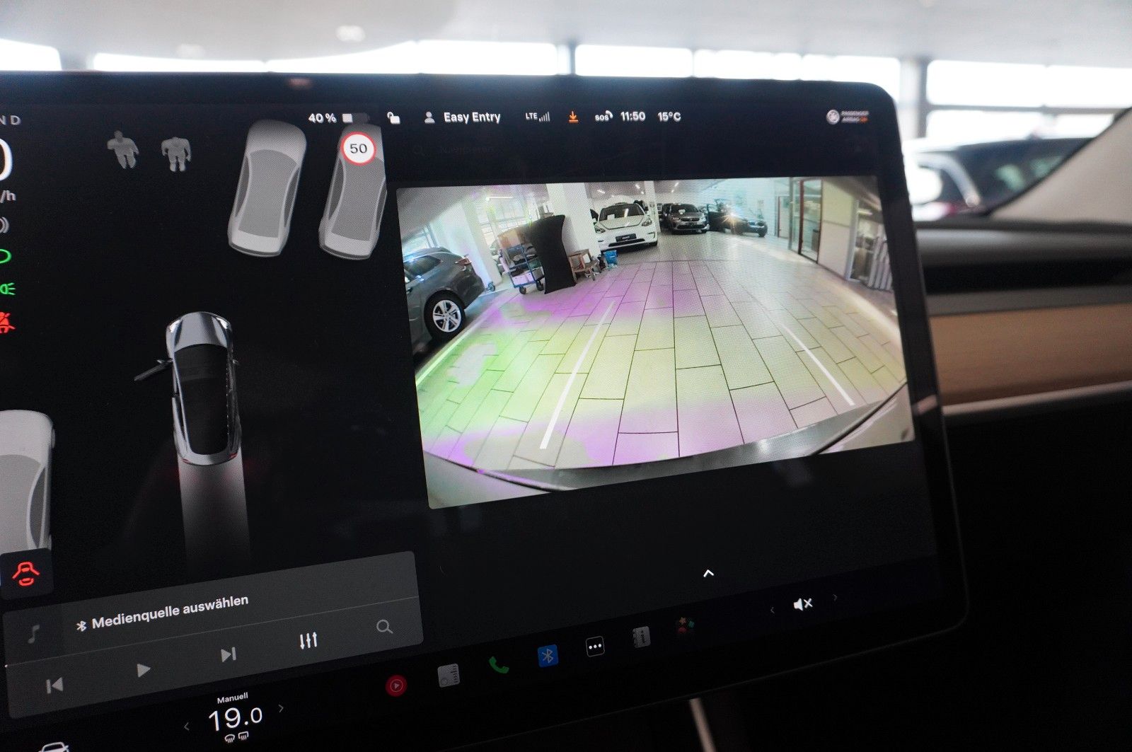 Fahrzeugabbildung Tesla Model 3 Standard Range Plus NAVI/KAMERA/SH/PANO