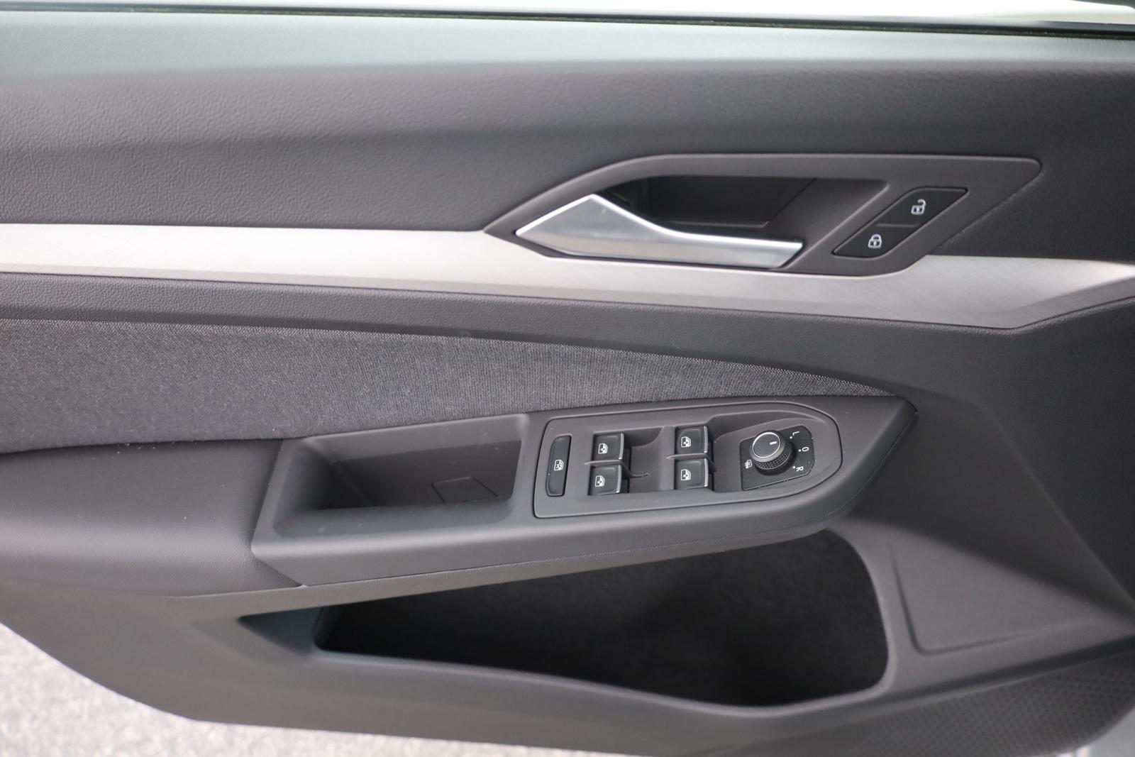 Volkswagen Golf VIII Variant 1.0 TSI Life LED Navi Kamera, миниатюра 21