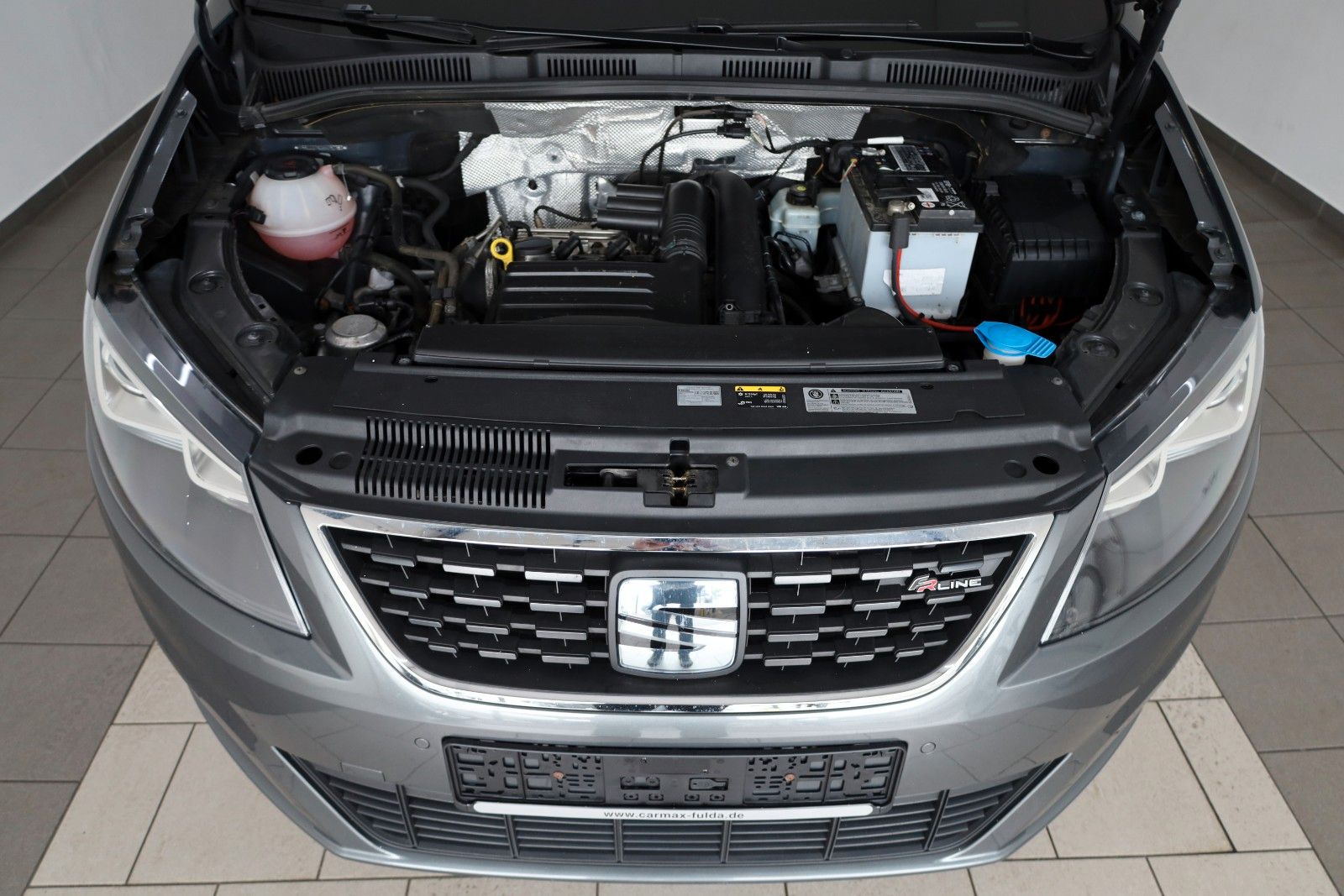 Fahrzeugabbildung SEAT Alhambra FR-Line 7 Si,T.Leder,Navi,Xenon,Kamera