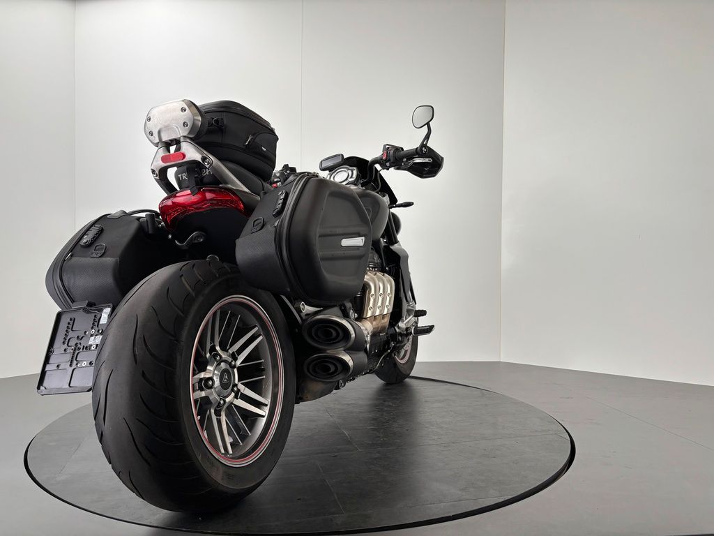 Fahrzeugabbildung Triumph ROCKET 3 GT *SEITL. KZH *TOP-ZUSTAND *2. HAND