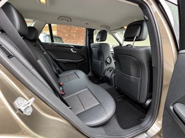 Mercedes E 200 - 10