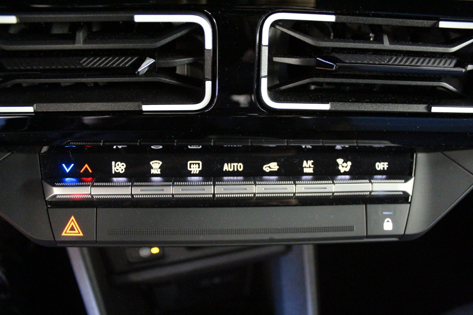 Fahrzeugabbildung Renault R 5 150 Comfort Range Techno  *Vollausstattung*