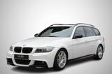 BMW 320i Touring M SPORT Panorama Scheckheft - BMW 320 aus 2009: Kombi, 320i