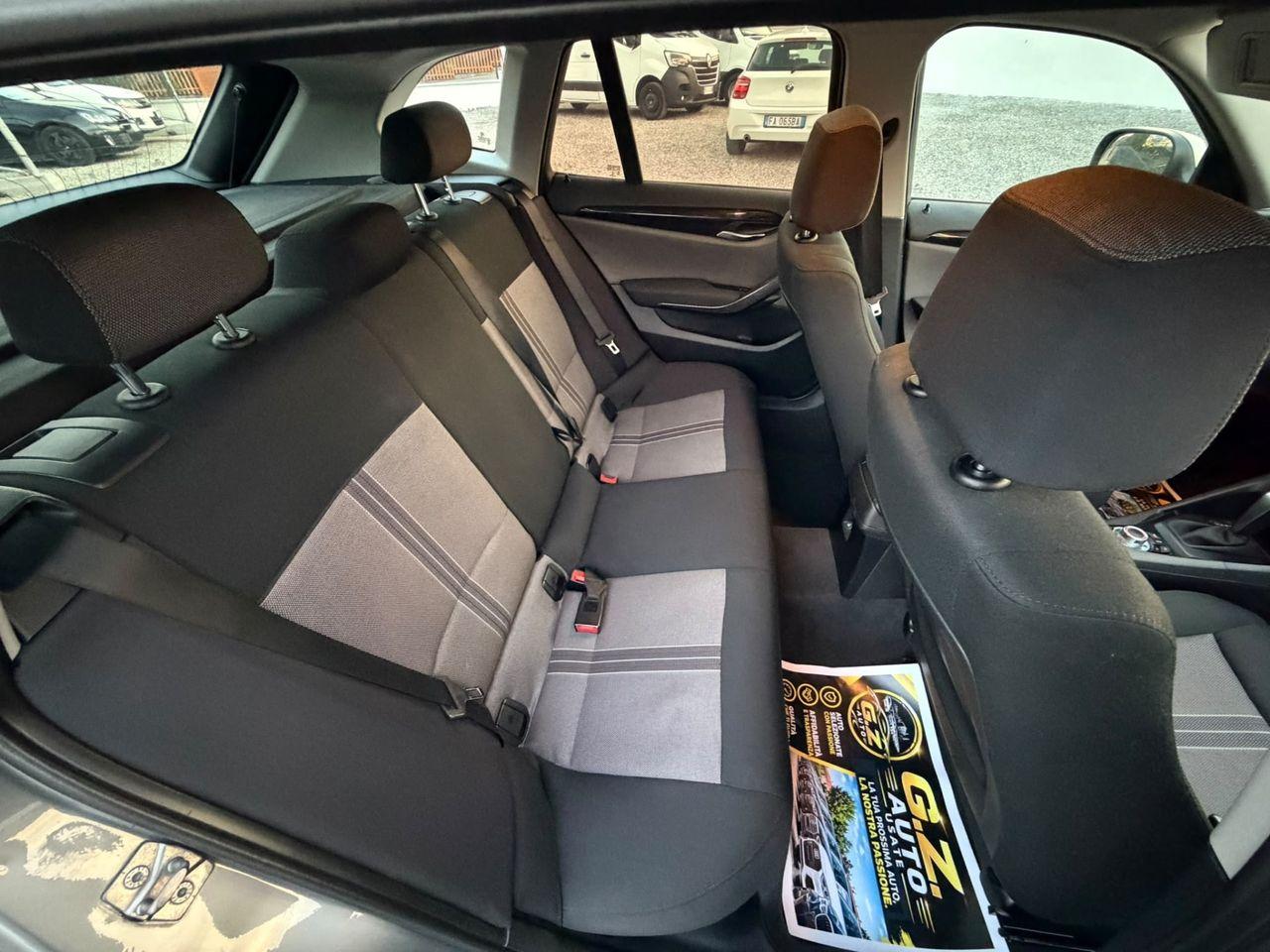 BMW X1 2011 — photo 8