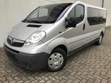 Opel Vivaro L2H1. 2.0D 9-Sitzer Viele Neuteile*Lesen - gebrauchte Opel Vivaro aus dem Jahr 2011