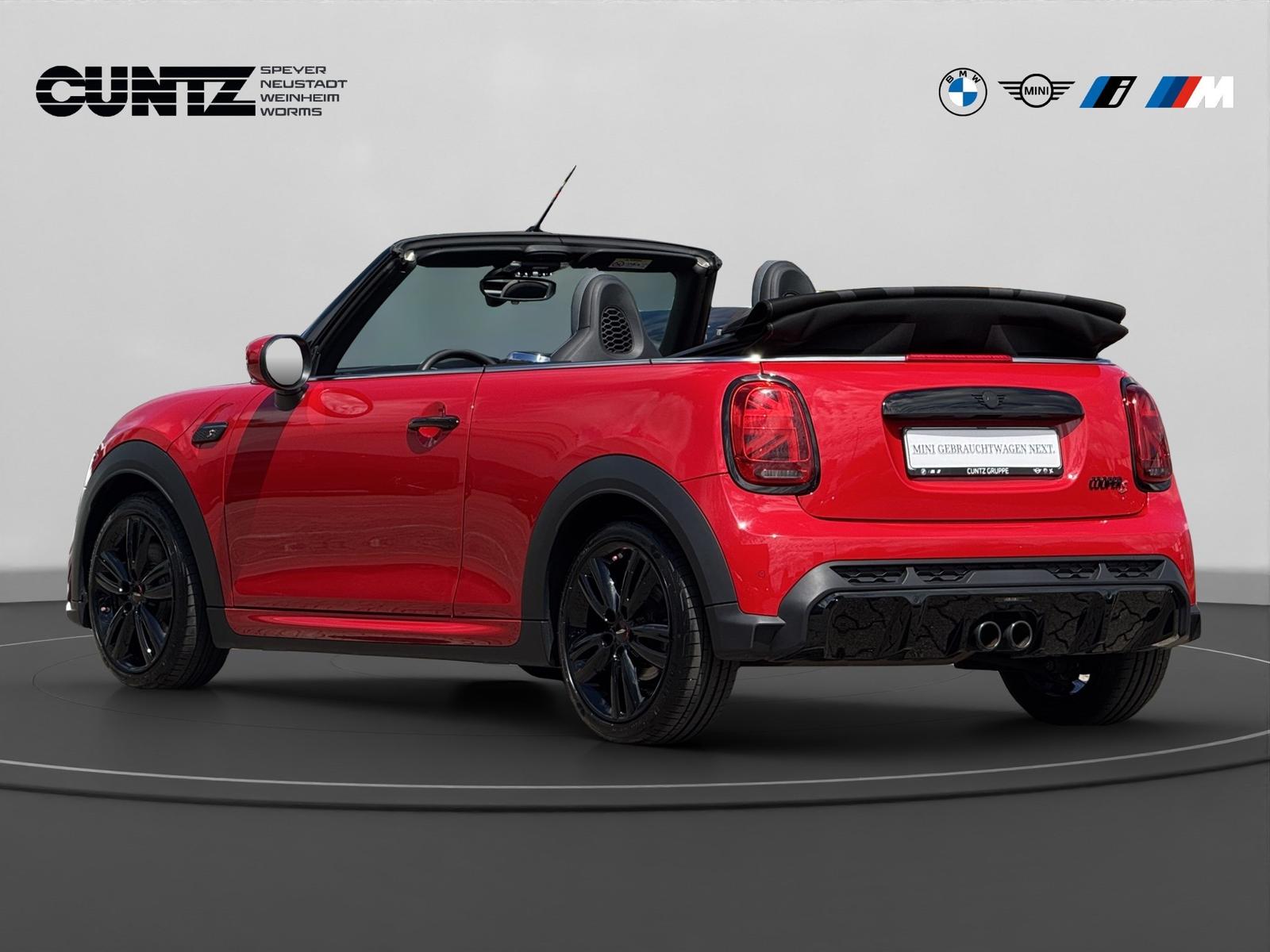 MINI Cooper S Cabrio JCW Trim adaptiverLED Lenkradhei