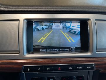 Jaguar XF 2.2 Diesel *LEDER*KAM*NAVI*PDC*SZHZ*XENON*