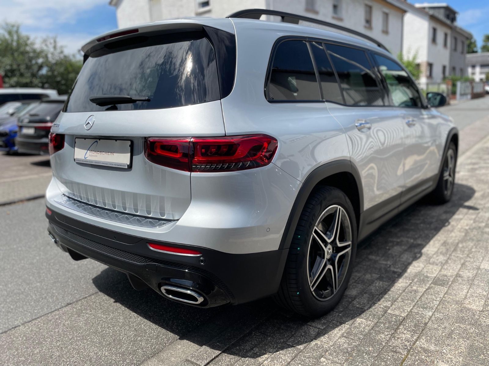 Fahrzeugabbildung Mercedes-Benz GLB 220 d |AMG|MBUX|Distr|Multibeam|AHK|Kamera