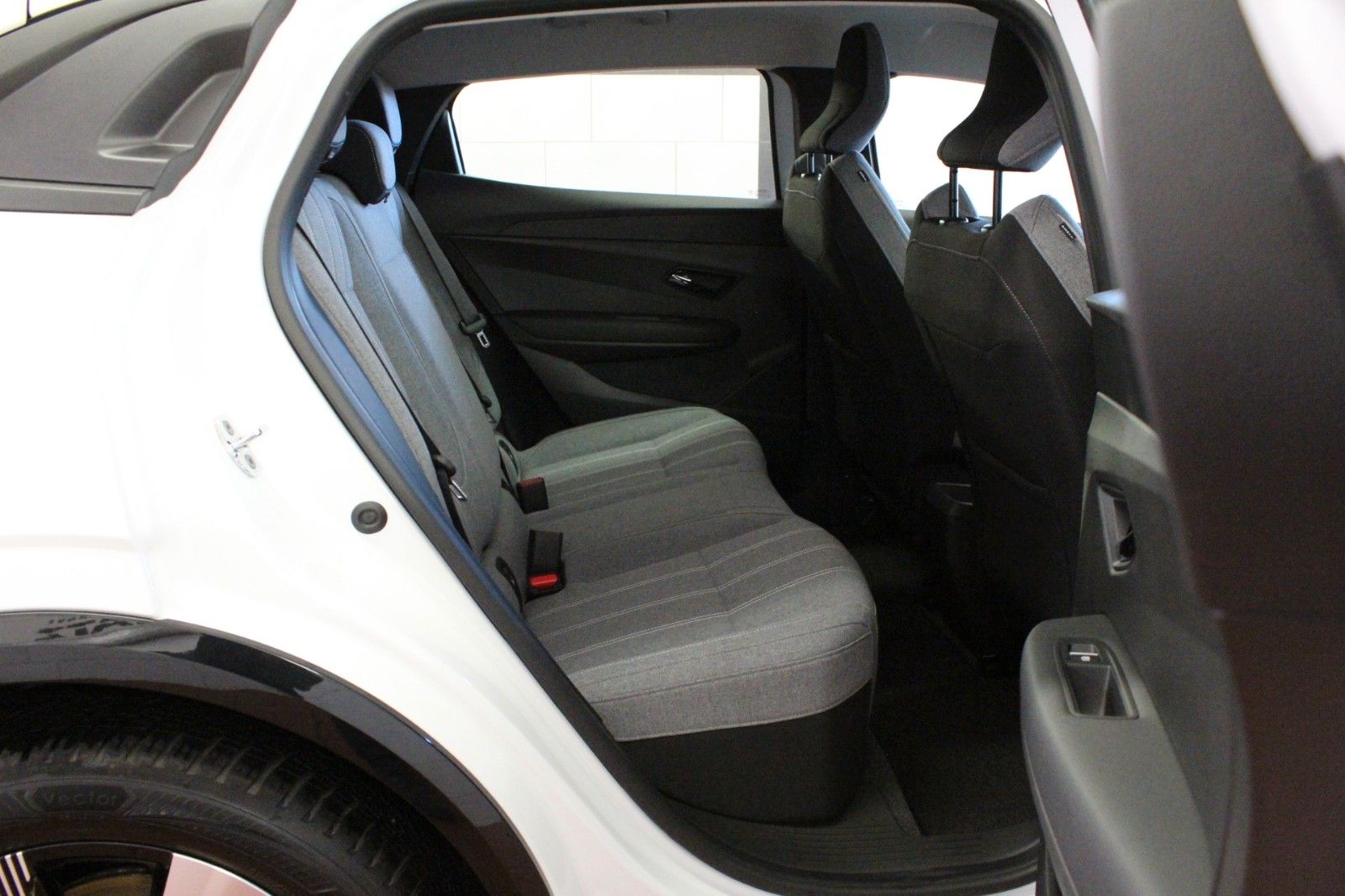 Fahrzeugabbildung Renault Megane E-Tech EV40 130hp Equilibre  Boost charge