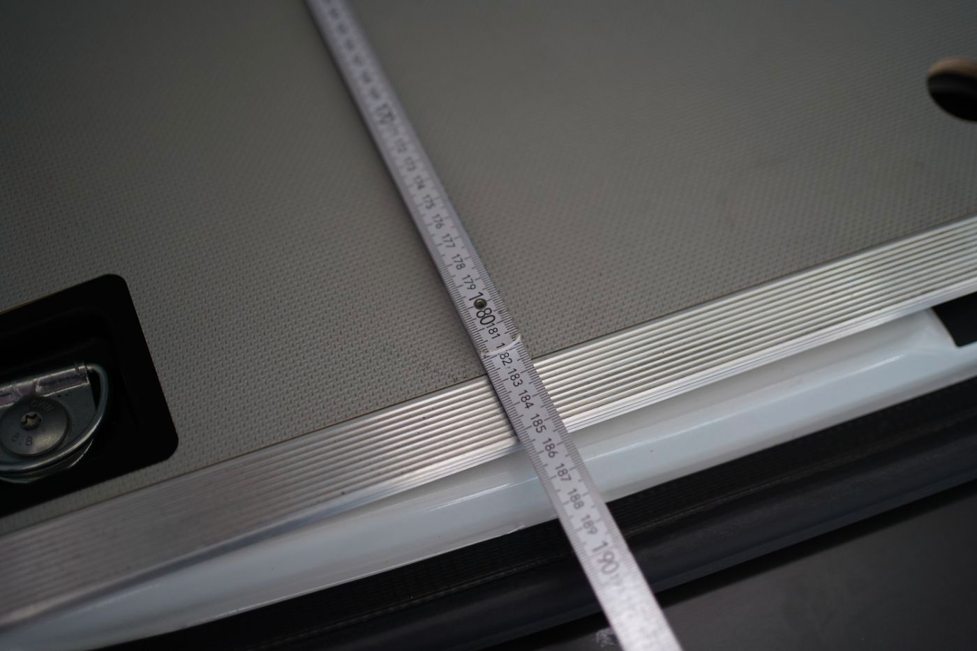 Fahrzeugabbildung Peugeot Expert DoKa L3 BlueHDi 180 EAT8 Doppelkabine