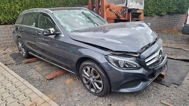 Mercedes-Benz C 250 BlueTEC T AVANTGARDE Autom.