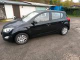 Hyundai i20 Benzin - Hyundai ix20 in Wuppertal