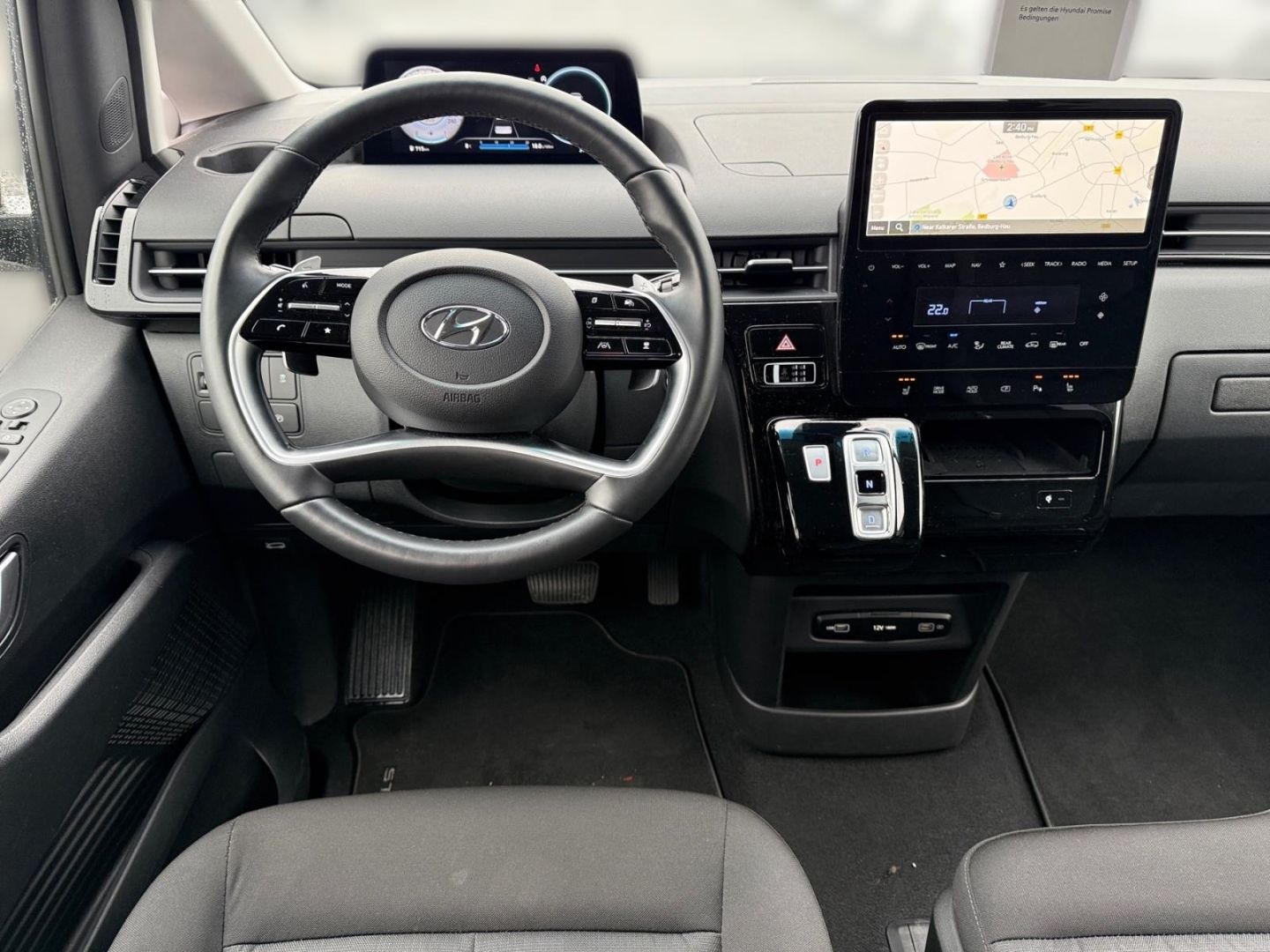 Fahrzeugabbildung Hyundai STARIA Trend 2.2 CRDi 9-SITZER+360°CAM+LED+ACAA