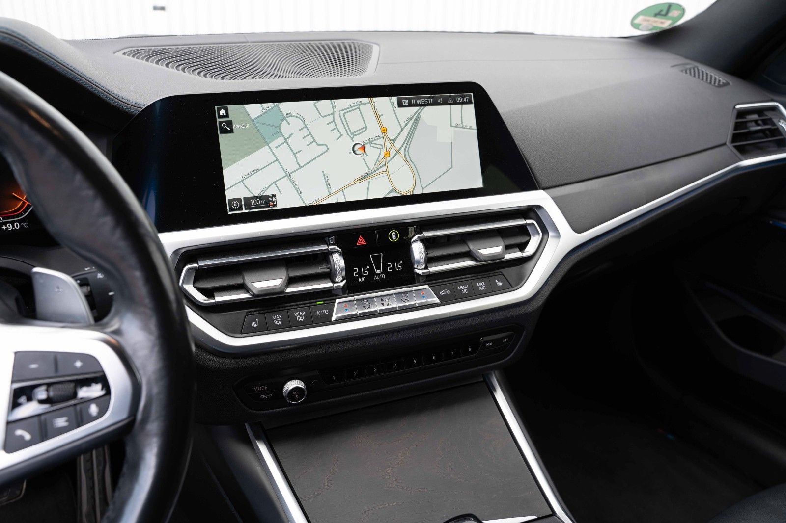 Fahrzeugabbildung BMW 320D XDRIVE M SPORT SHADOW LEDER HUD KAM ALLWETT
