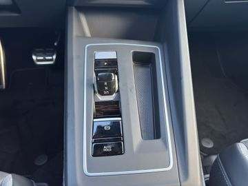 Volkswagen Golf - 11