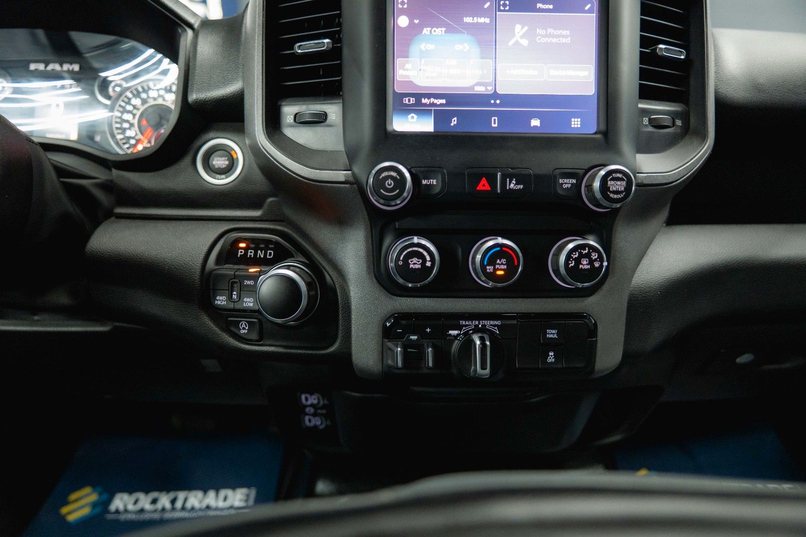 Fahrzeugabbildung Dodge RAM 5.7 V8 HEMI 4x4 OFFROAD LONGBED Limited 19%