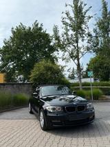 BMW 118i Cabrio (E88)/TÜV bis 05.28 TOP ZU... - BMW in Frankfurt (Main): 2.8