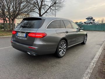 Mercedes E 220 - 6