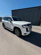 Toyota Land Cruiser 300 70th Anniversary - Toyota: Cruiser 70