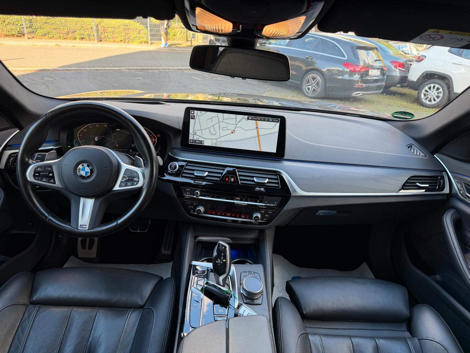 BMW 530d xDrive M Sport HEADUP/AHK/LASER/MEMORY/360°