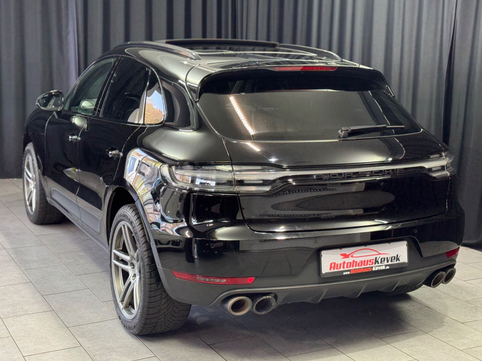 Fahrzeugabbildung Porsche Macan S|PANORAMA|18-WEGE|BOSE|PDLS+|20"TURBO|