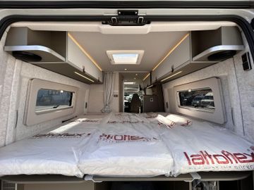 HYMER ERIBA HYMERCAR Yellowstone 640 SOLAR SKYVIEW LED