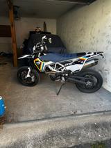 Husqvarna 701 SM - SUPER MOTO VON 501 BIS 750 CCM