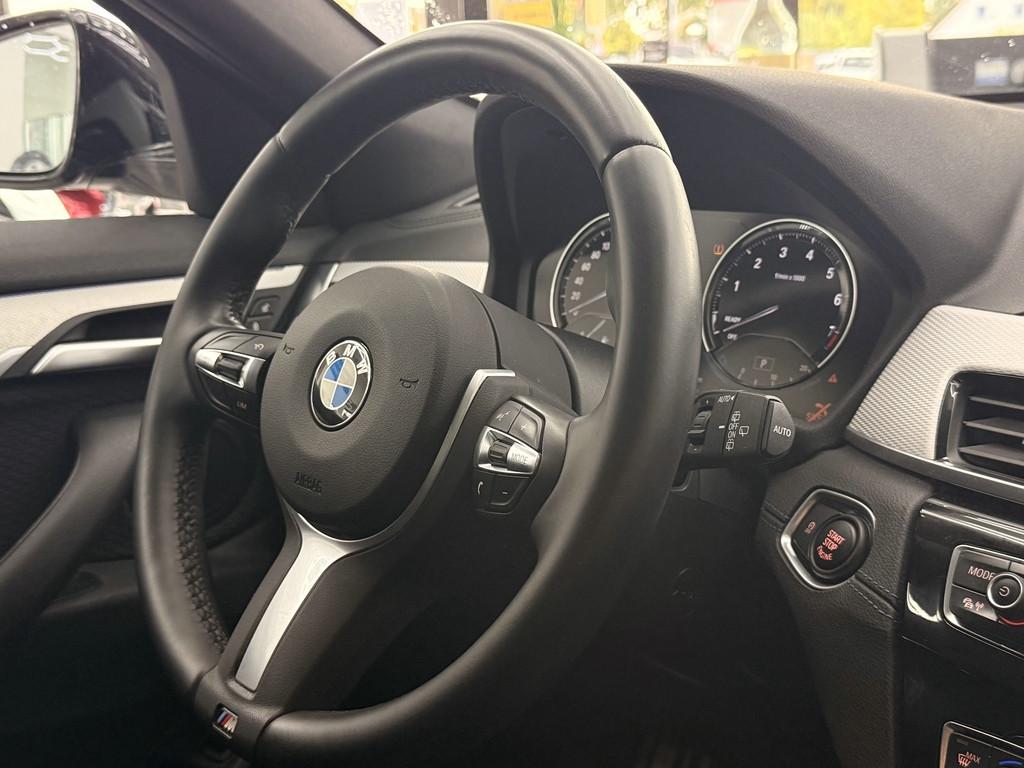 BMW X2 18iA sDrive M Sport, LED, Pano, HUD, Kamera