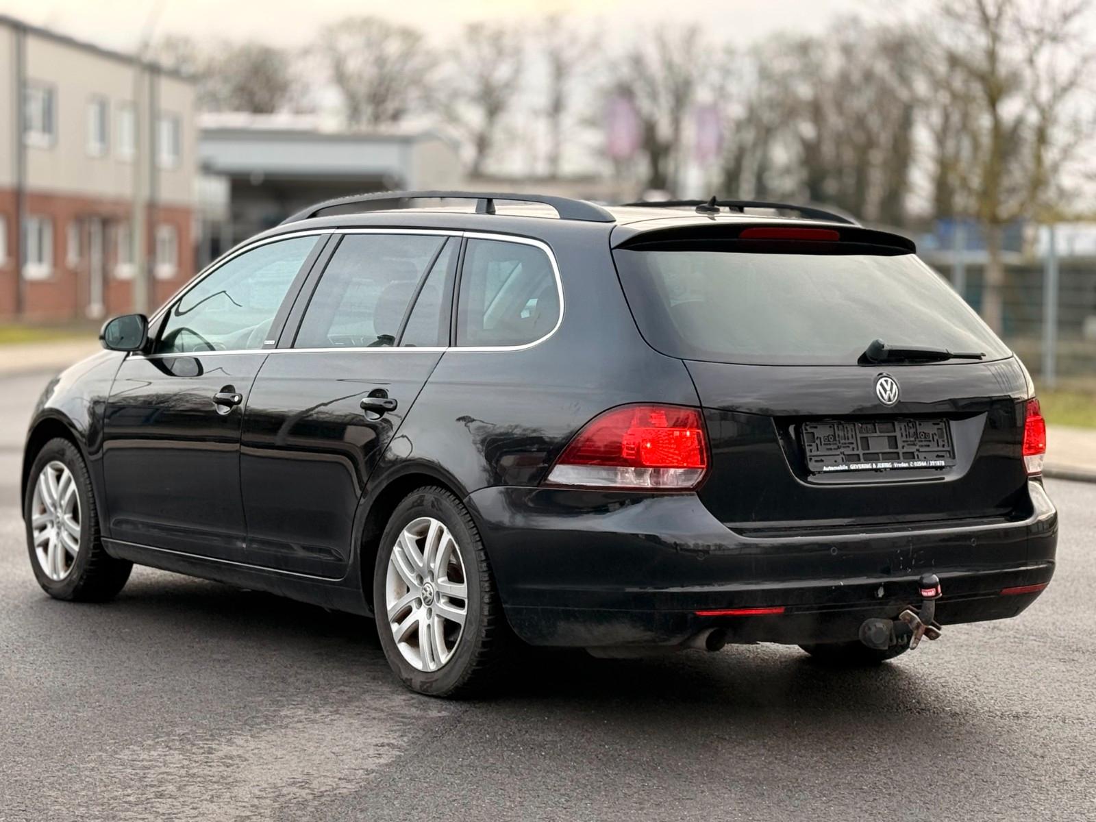 Volkswagen Golf 2012 — engine 1.197 cm³, 105 HP (77kW)