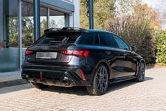 AUDI RS 3 Sportback quattro/ DYNAMIKPAKET/ INDIVIDUAL AUDI RS 3 Sportback quattro/ DYNAMIKPAKET/ INDIVIDUAL