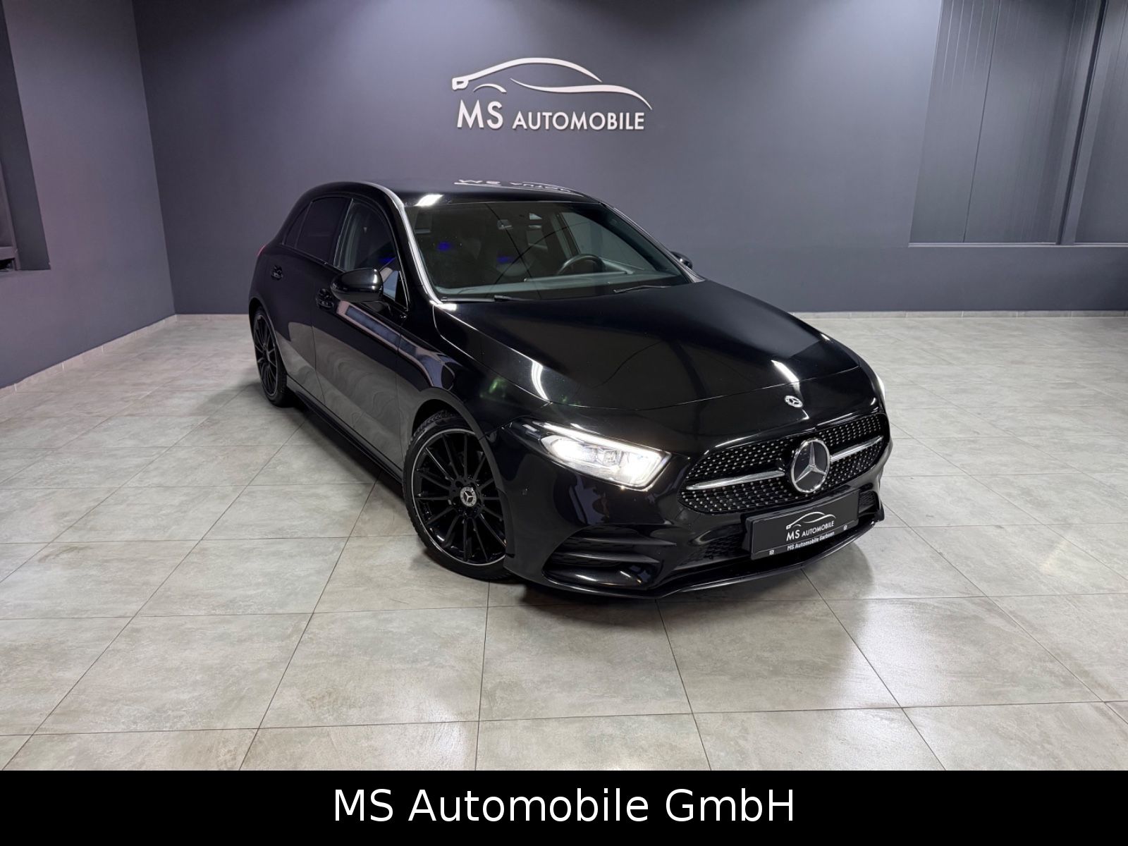 MERCEDES-BENZ A 220 AMG Line Top Ausstattung