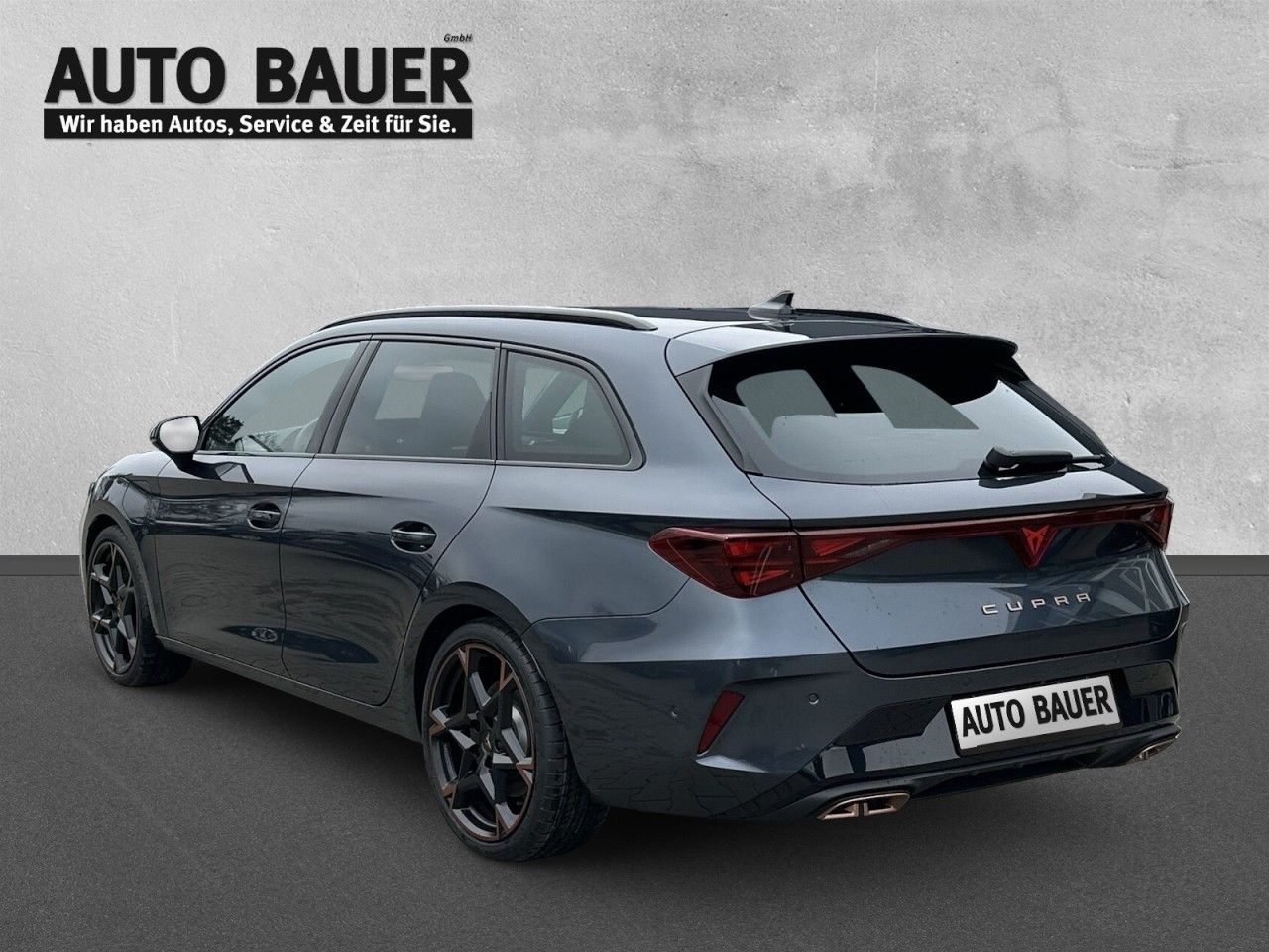 Fahrzeugabbildung CUPRA Leon Sportstourer VZ 1.5 e-HYBRID 272 PS DSG - mit KI generiert/bearbeitet