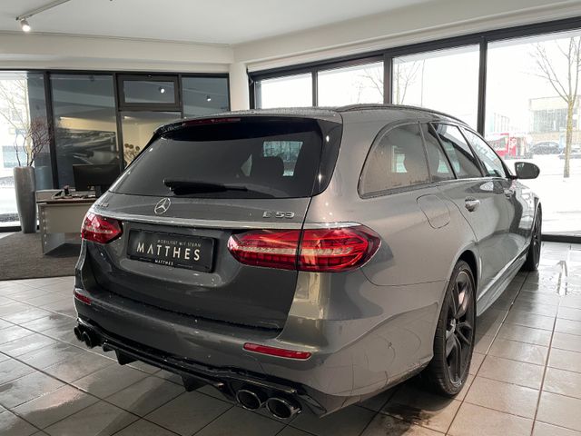 Fahrzeugabbildung Mercedes-Benz E 53 AMG T 4M+ Night/Pano/360°/Head-Up/20"