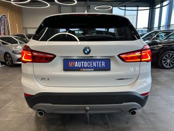 BMW X1 xDrive 20 d *HeadUp*Pano*AHK*Kamera*
