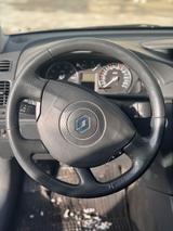 Renault Laguna TÜV NEU - gebrauchte Renault Laguna aus dem Jahr 2004